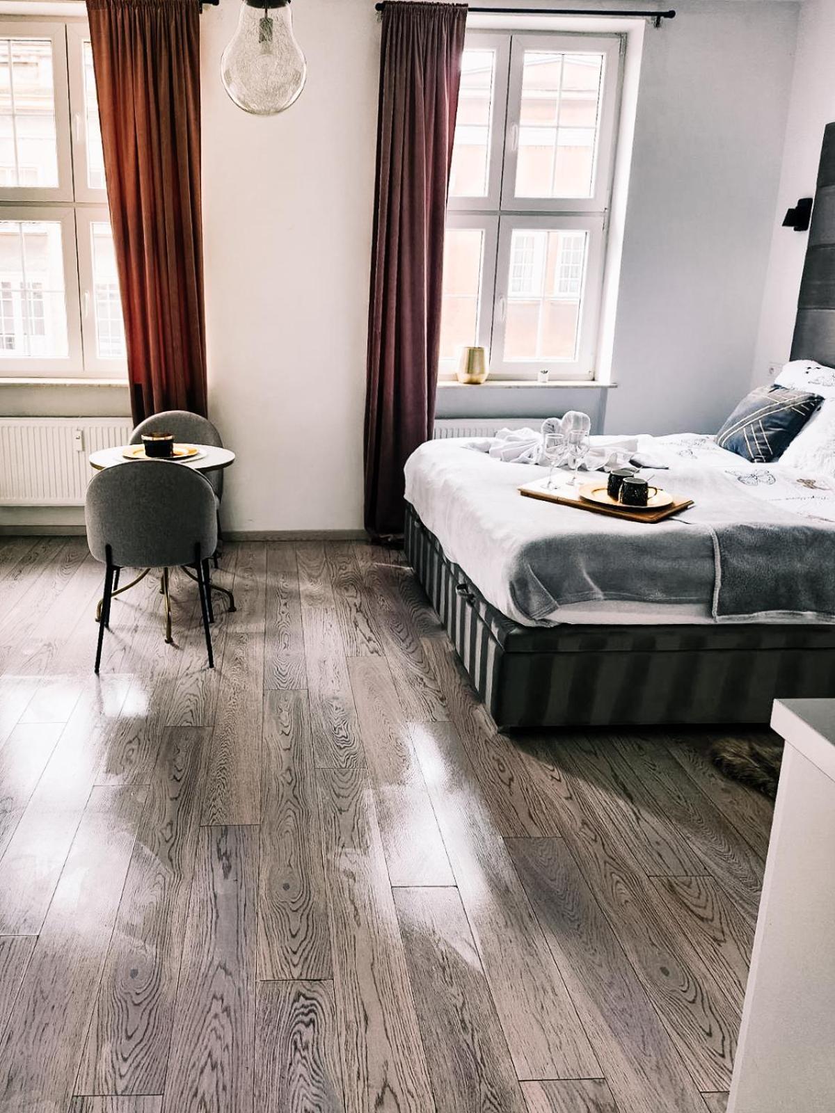 Cloud 9 King Size Bed - Old Town View Ogarna *