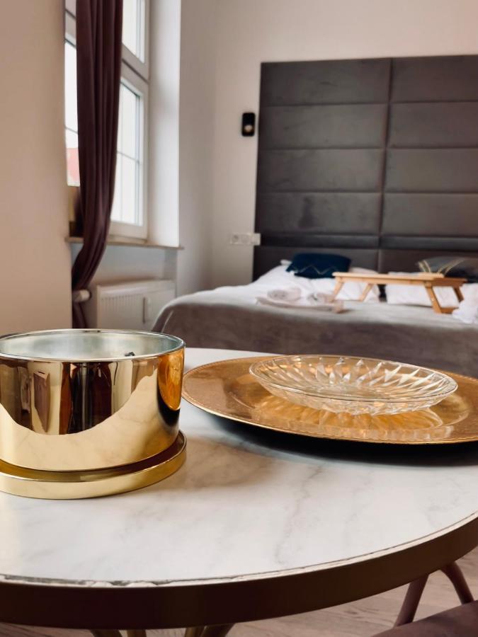 Cloud 9 King Size Bed - Old Town View Ogarna Apartment