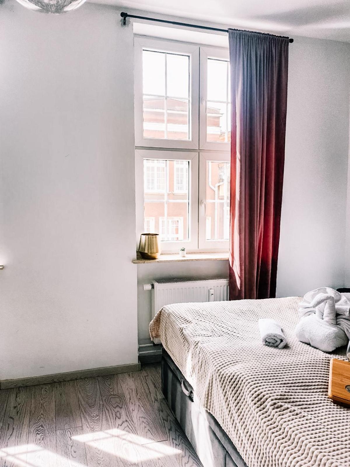 Cloud 9 King Size Bed - Old Town View Ogarna Apartment